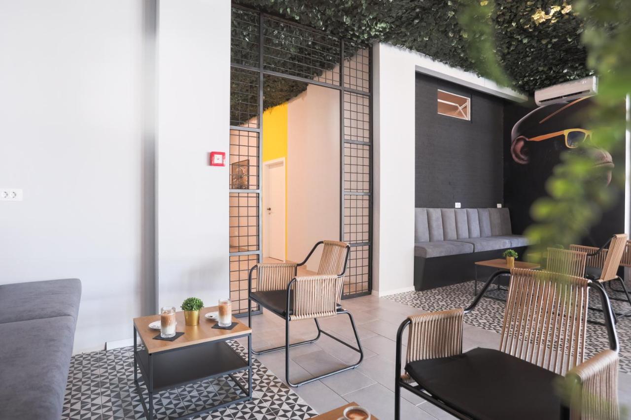 Auberge de jeunesse Cool , *